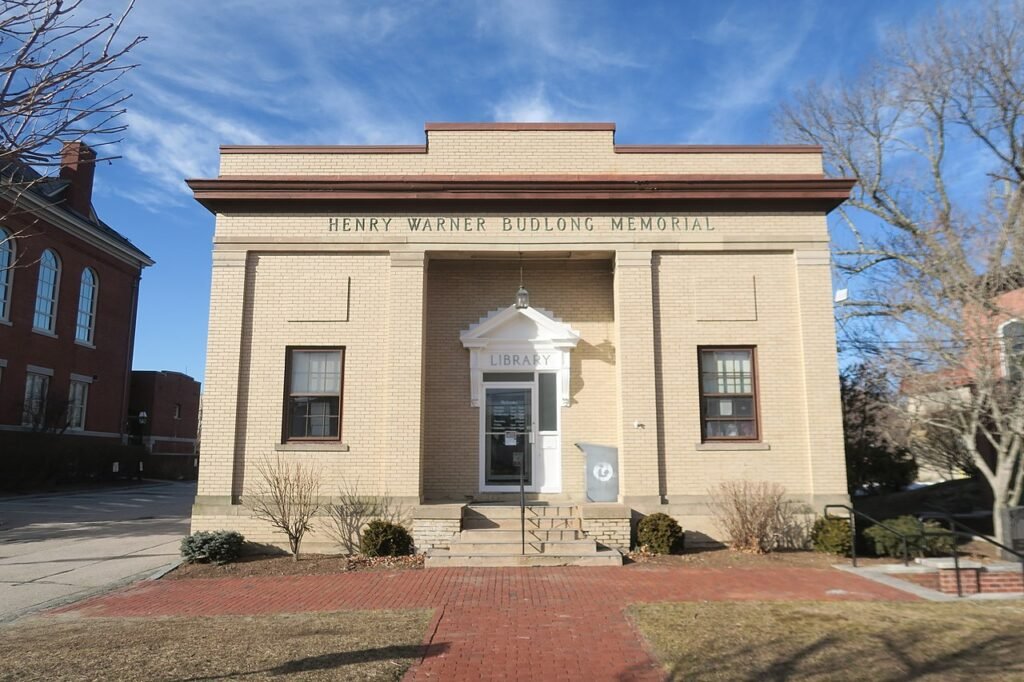 Henry Warner Budlong Memorial Library, Warwick RI